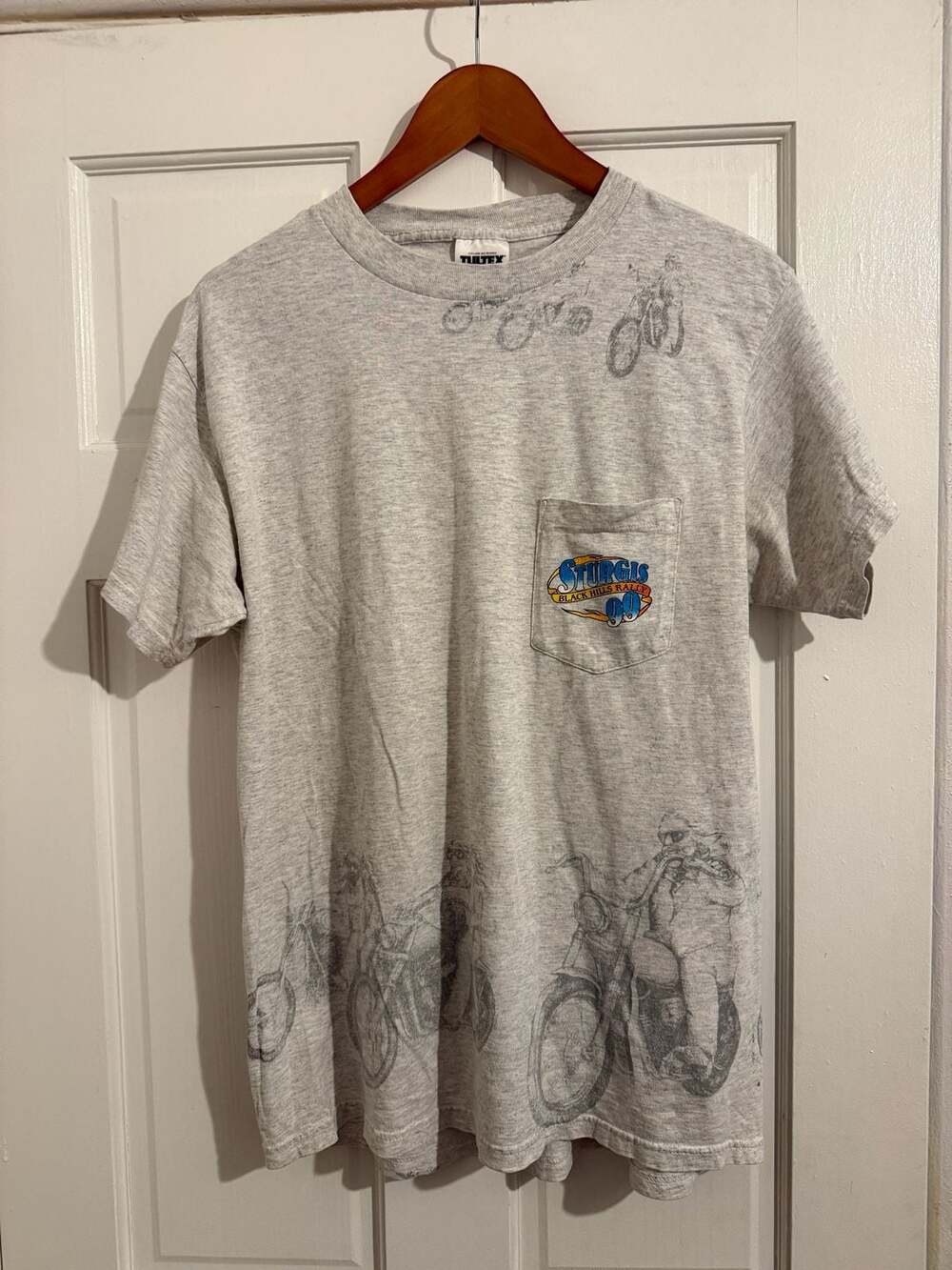 Vintage 1999 Sturgis Black Hills Rally Tultex Pocket T-Shirt Size Large